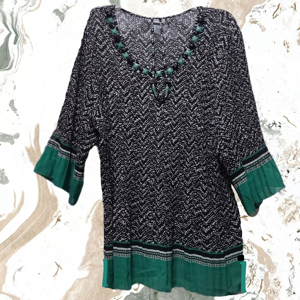 Plus Size Pleated Top Black & Green Beading Embellished